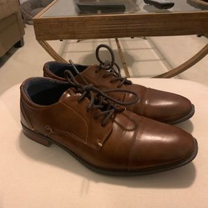 Lightly used American Eagle Boys' Hats Toe Oxford